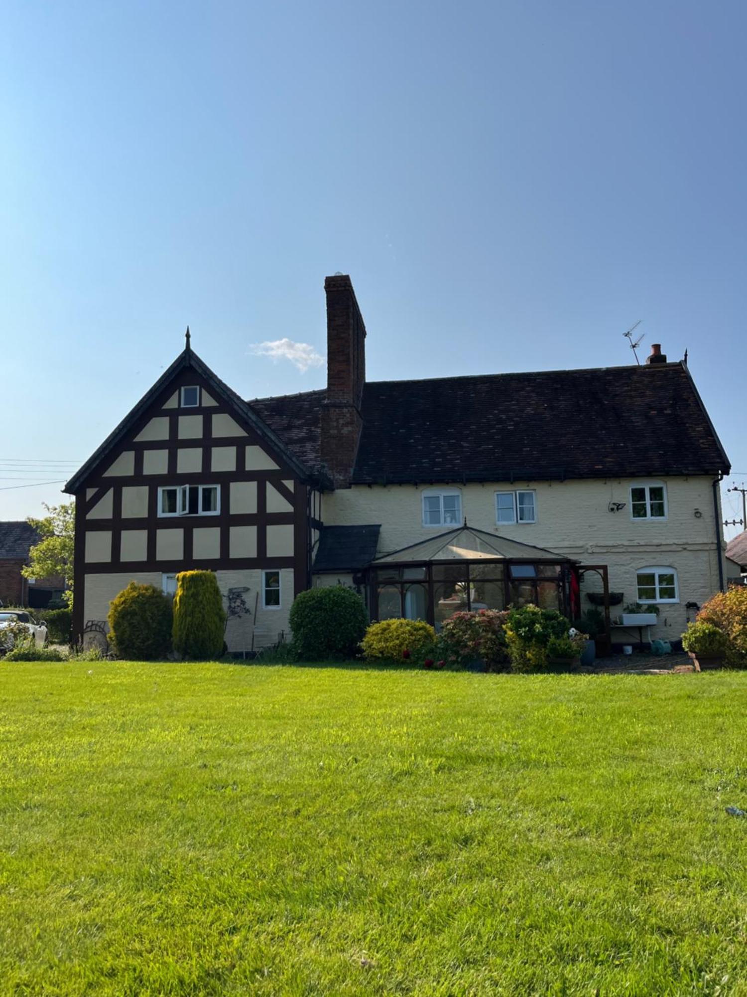 Spenford House 1640 Listed House Idilic Location Pub Walking Distance Bed and Breakfast Loppington Eksteriør billede